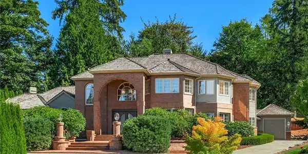 24036 NE 64th Court