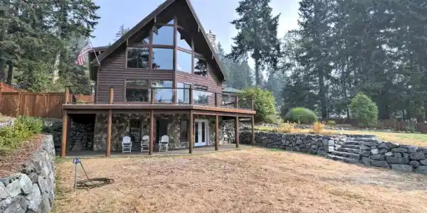 450 E Mason Lake Drive E