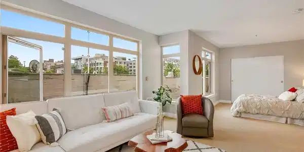 1610 Belmont