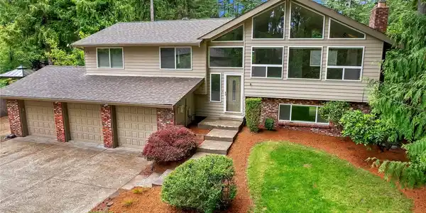 1510 Lakemoor SW