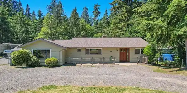 6507 192nd E
