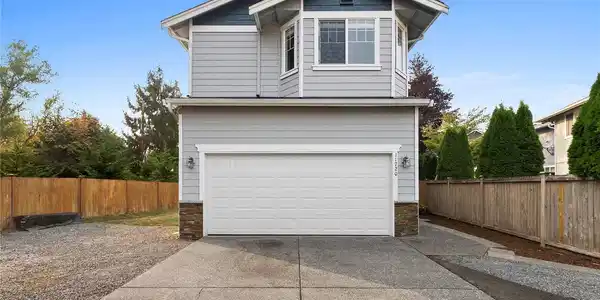 11720 2nd SE