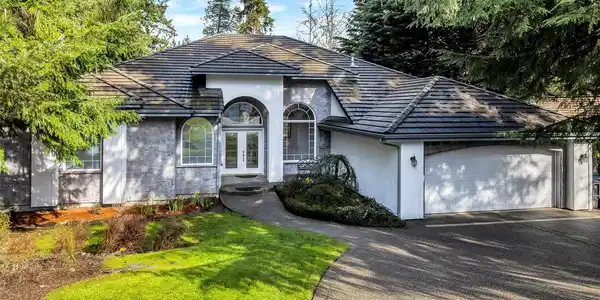 5875 Marymac SW