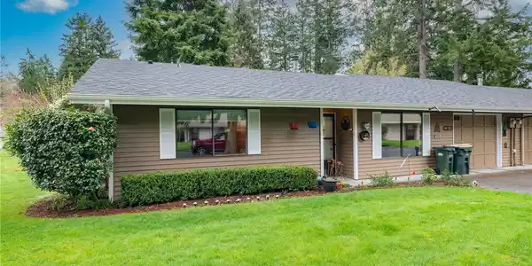 3300 Carpenter SE