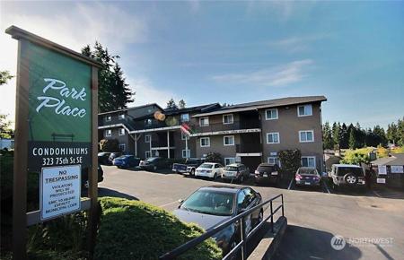 323 75th SE