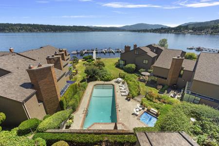 3110 Lake Sammamish SE