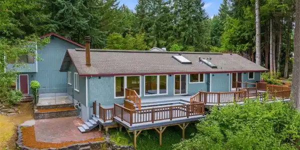 1239 Rogers SW