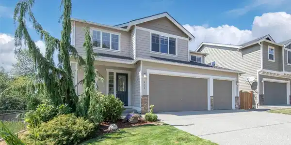 916 116th SE