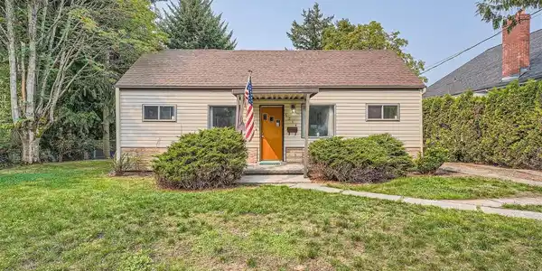 6214 Sheridan