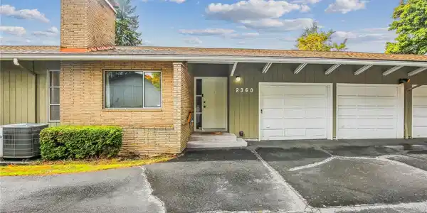 2360 Cascade Way