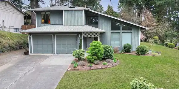 10420 90th SW