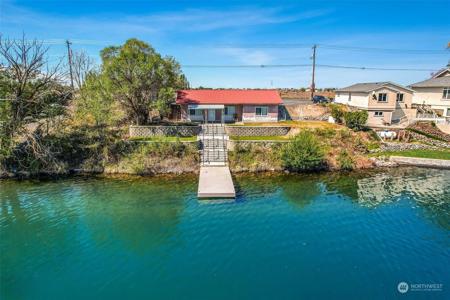 2597 Westshore