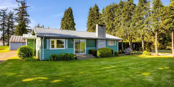 354 Wiser Lake