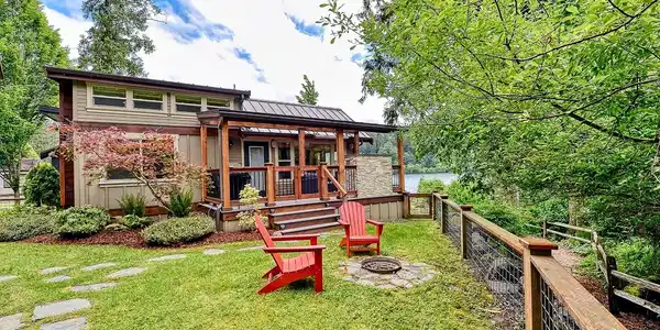 990 Lake Whatcom