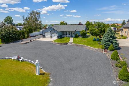 3328 Westshore NE