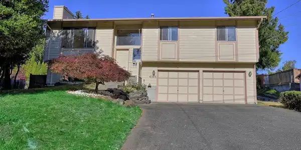 6303 Berkshire