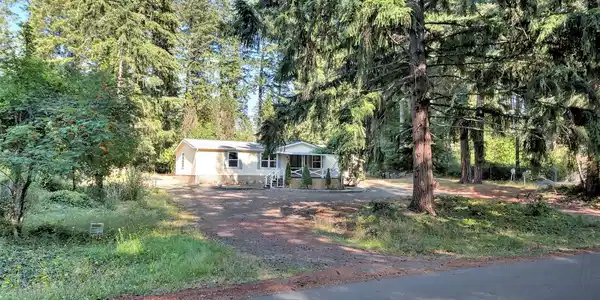 421 Crescent