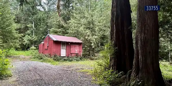 33755 North Shore
