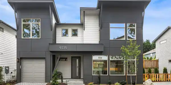 9225 125th NE