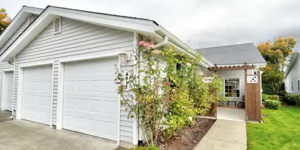 4812 Stratford SE