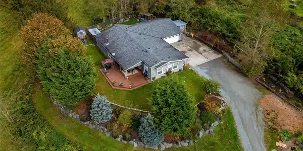 18476 Cardinal Lane