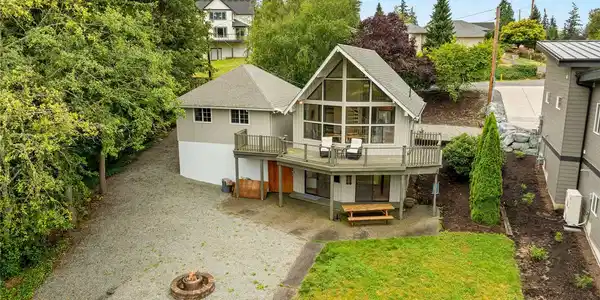 335 Lochwood