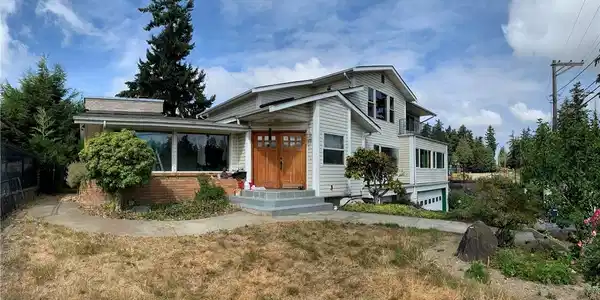 6836 S Alaska