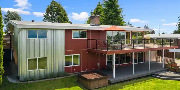 19545 45th NE