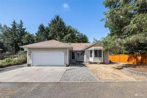 663 Weatherwax NE