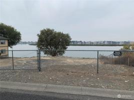 1608 Marina