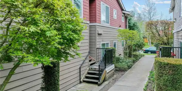 2128 Palisade