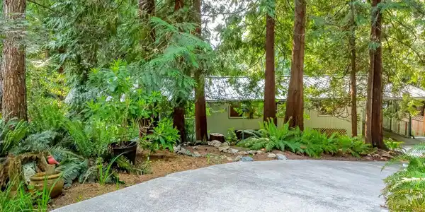 18037 Spring Lake SE