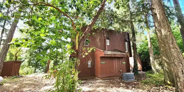 17815 Overlake SE