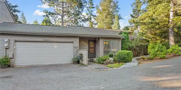 2220 Birch