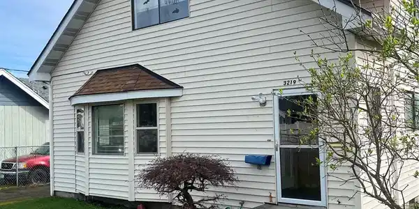 3219 Madison
