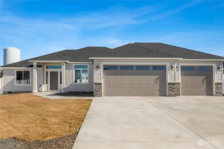 3305 Crabapple
