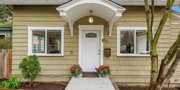 626 Emerson