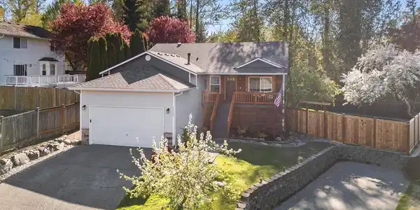 11533 15th SE