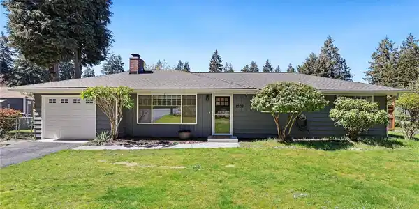 11202 Butte SW