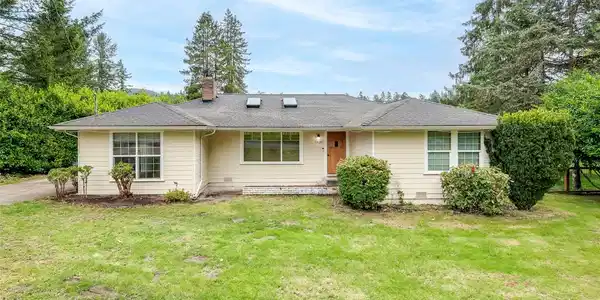 13620 Lake Kathleen SE