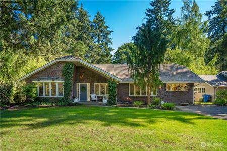 6336 Lake SW