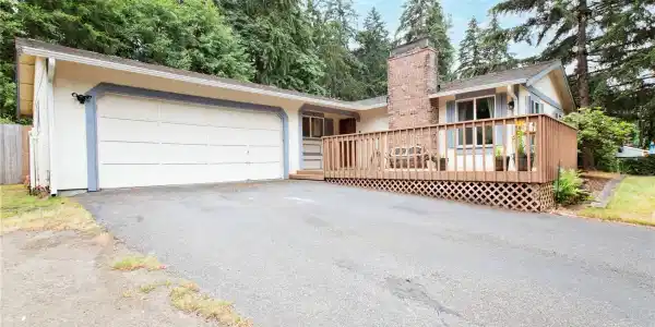 7019 Alderwood SE