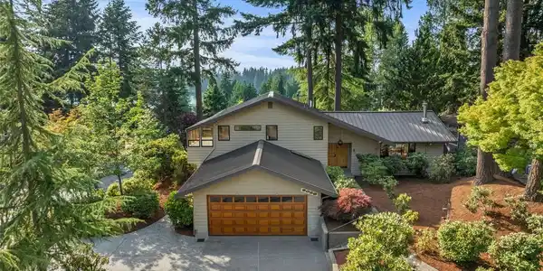2059 166th SE