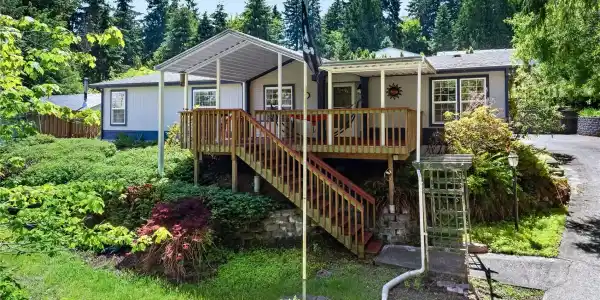 1481 Crescent