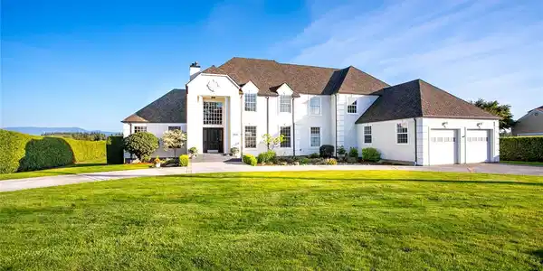 353 Wiser Lake