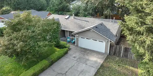 3513 Radcliff SE