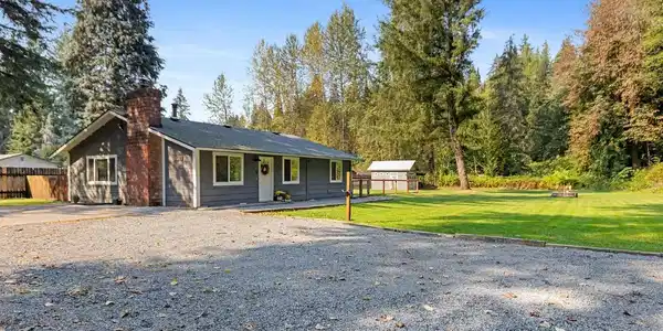 18503 90th NE