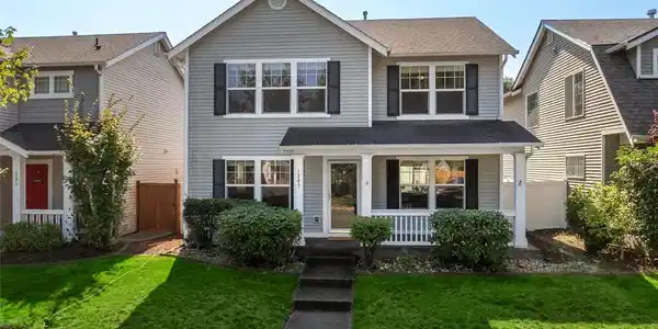 1207 Hudson