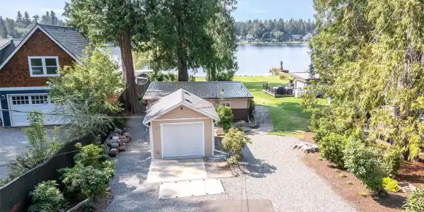31039 Lake Morton SE