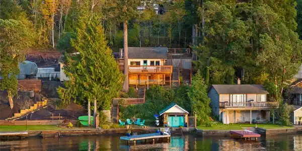 1129 Summit Lake Shore NW